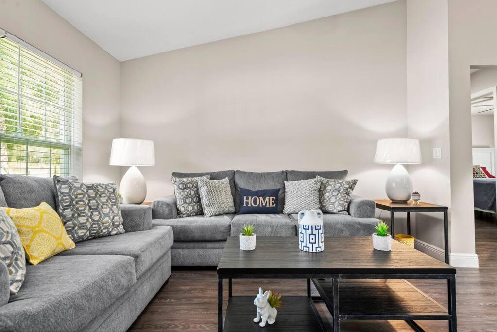 Pet-Friendly, Heated Pool, Close To Everything 3 Bedroom Home 邓内伦 外观 照片
