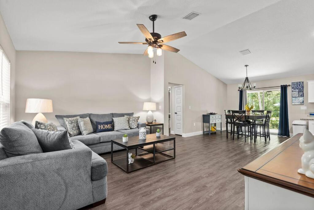 Pet-Friendly, Heated Pool, Close To Everything 3 Bedroom Home 邓内伦 外观 照片